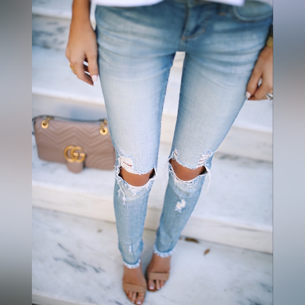 VICI Main Stage Low Rise Skinny Jeans